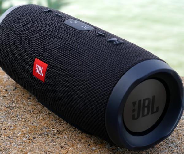 1831207814_portativnaya-blyutuz-kolonka.jpg Портативна блютуз-колонка JBL Charge 3 колонка з USB,SD,FM - Image 6